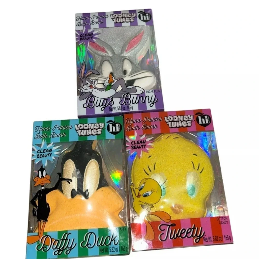 6 Looney Tunes Character Bath Bombs Duffy, Bugs Bunny and Tweetie!